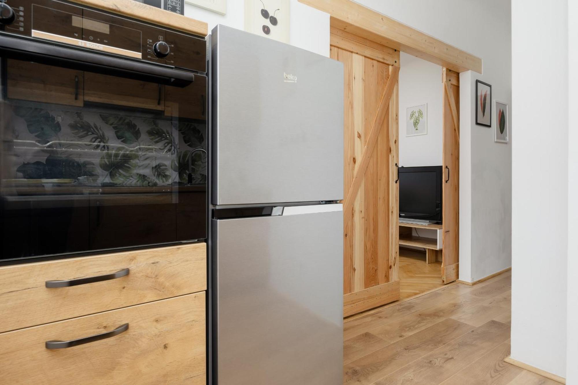 Spacious Apartment For 6 People Near The Old Town By Noclegi Renters Warschau Buitenkant foto