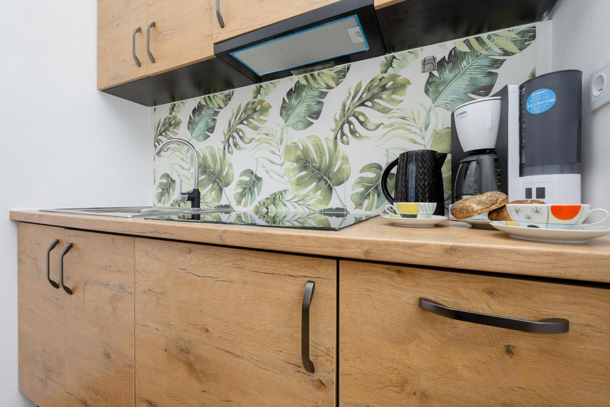 Spacious Apartment For 6 People Near The Old Town By Noclegi Renters Warschau Buitenkant foto