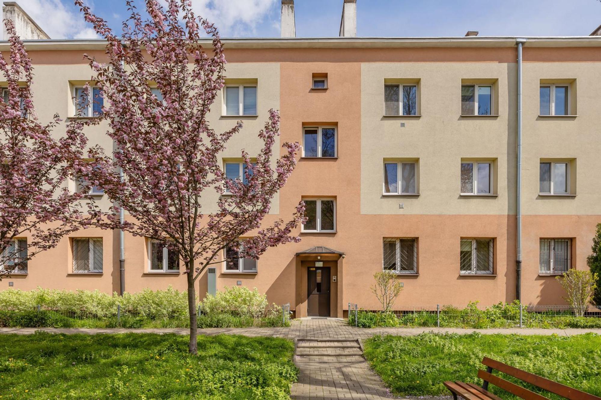Spacious Apartment For 6 People Near The Old Town By Noclegi Renters Warschau Buitenkant foto